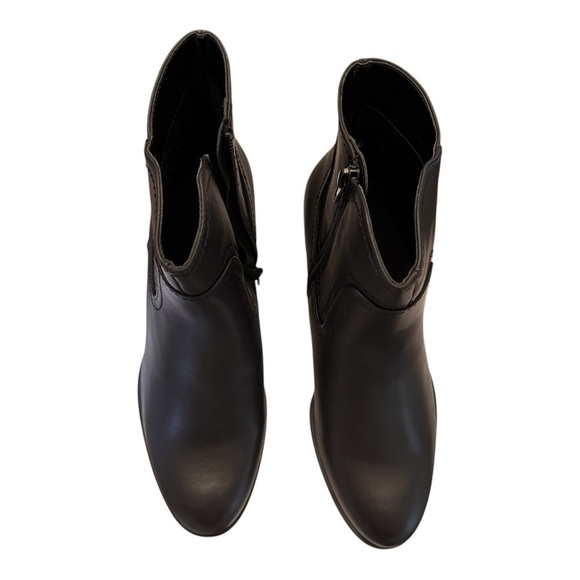 NATURALIZER Kelby Faux Leather Almond Toe Ankle Boots NIB - Picture 4 of 6